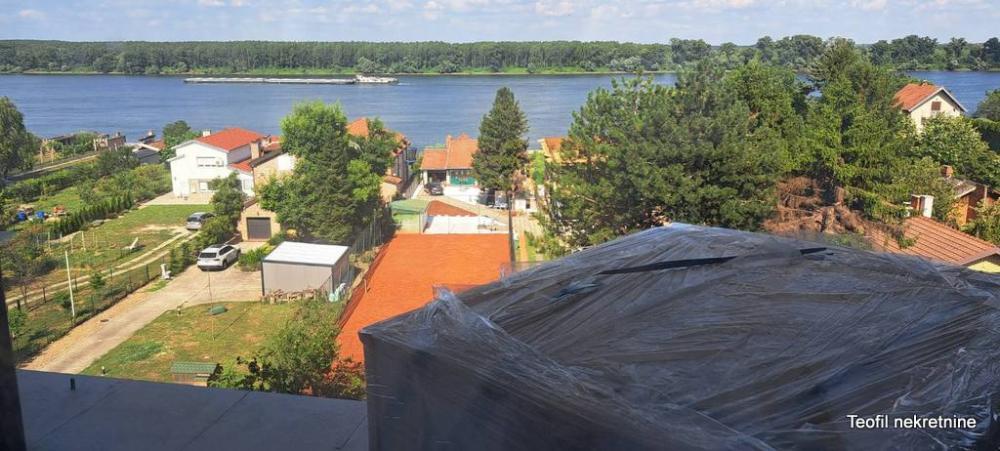Stan na prodaju u Beogradu, trosoban, 82m2, cena 205000 evra