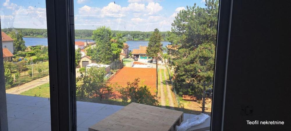 Stan na prodaju u Beogradu, trosoban, 82m2, cena 205000 evra