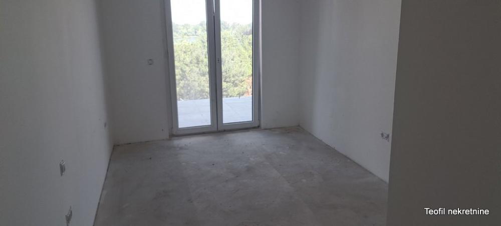 Stan na prodaju u Beogradu, trosoban, 82m2, cena 205000 evra