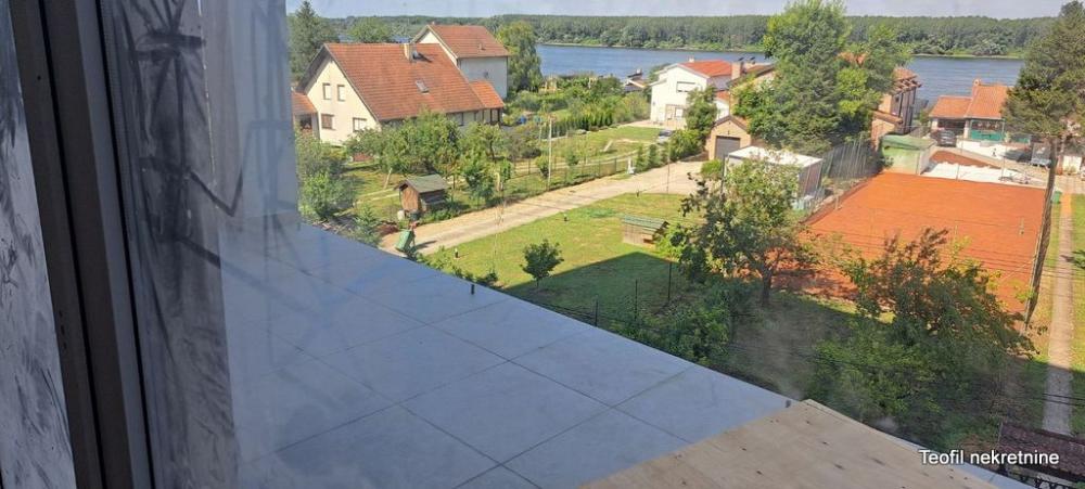 Stan na prodaju u Beogradu, trosoban, 82m2, cena 205000 evra