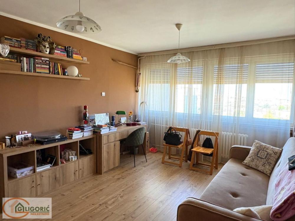 Stan na prodaju u Beogradu, Voždovac, trosoban, 70m2, cena 179000 evra