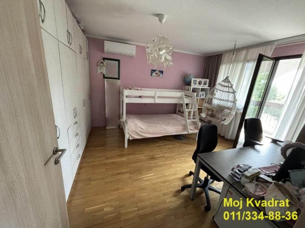 Stan na prodaju u Beogradu, Vidikovac, trosoban, 101m2, cena 260000 evra