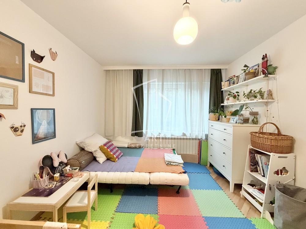 Stan na prodaju u Beogradu, Savski venac, trosoban, 78m2, cena 345000 evra