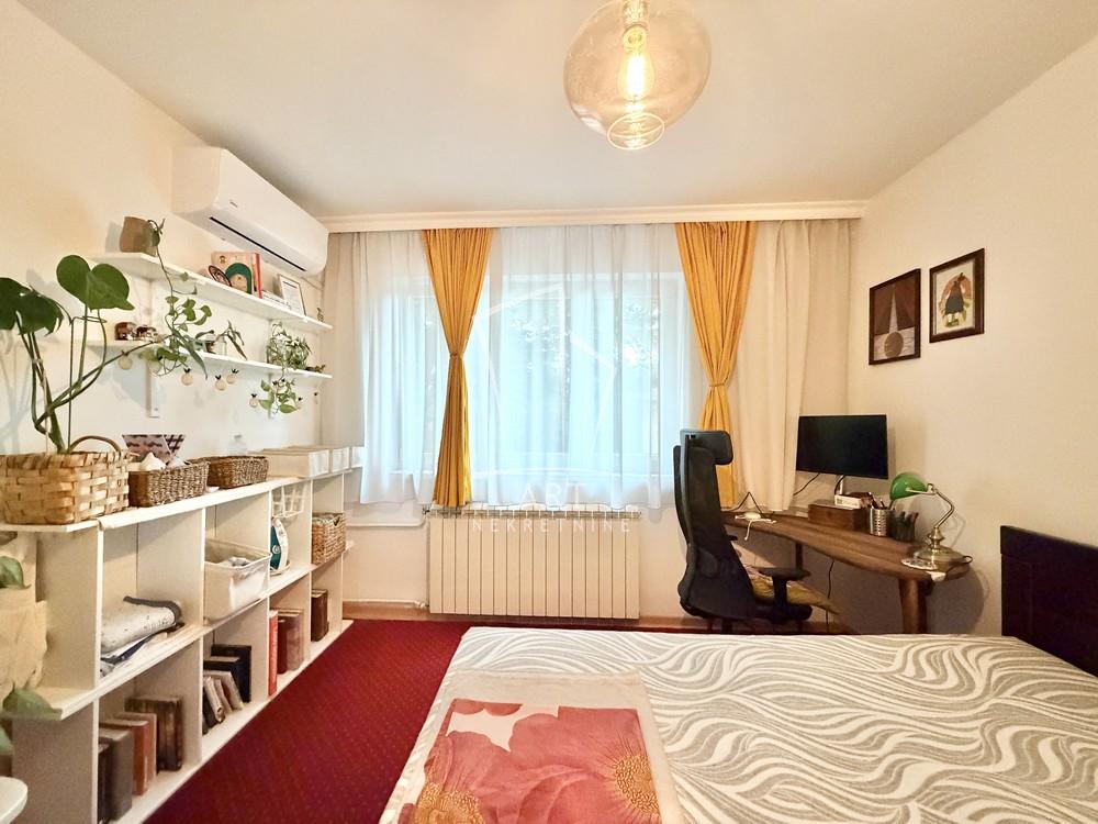 Stan na prodaju u Beogradu, Savski venac, trosoban, 78m2, cena 345000 evra