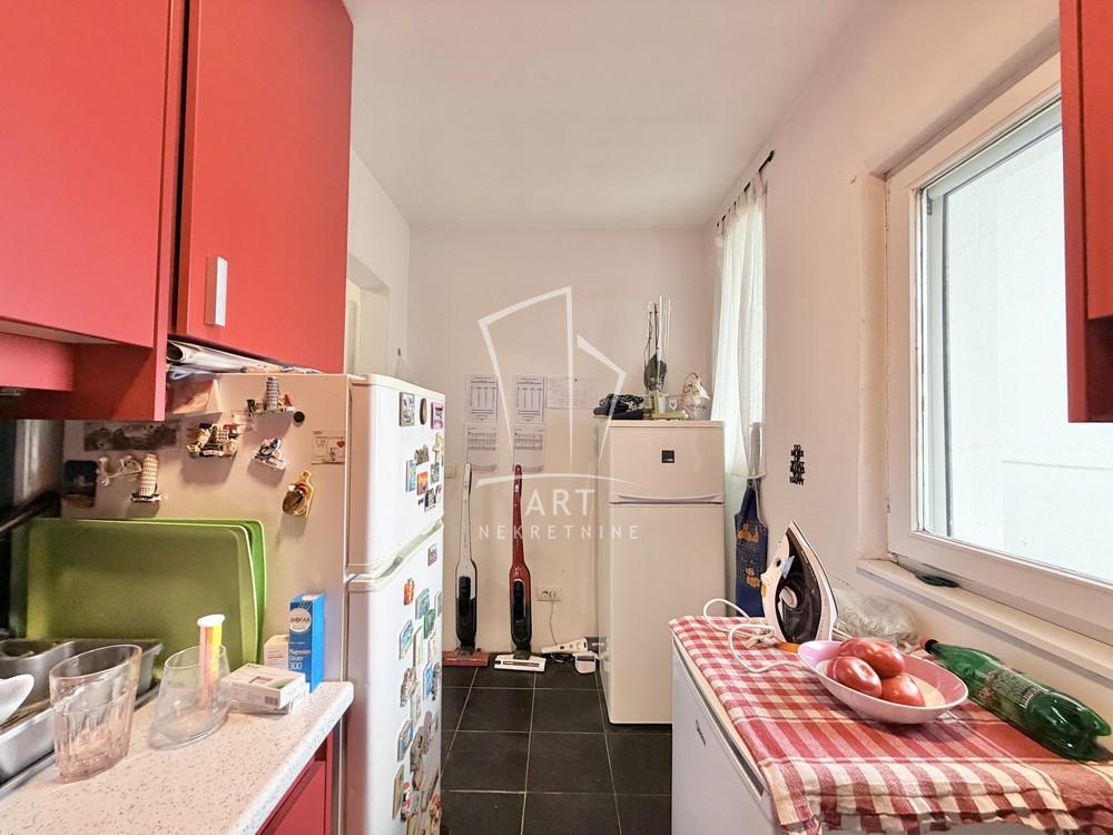 Stan na prodaju u Beogradu, Vračar, troiposoban, 95m2, cena 419000 evra