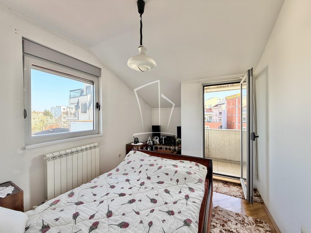 Stan na prodaju u Beogradu, Pašino brdo, dvosoban, 48m2, cena 164000 evra