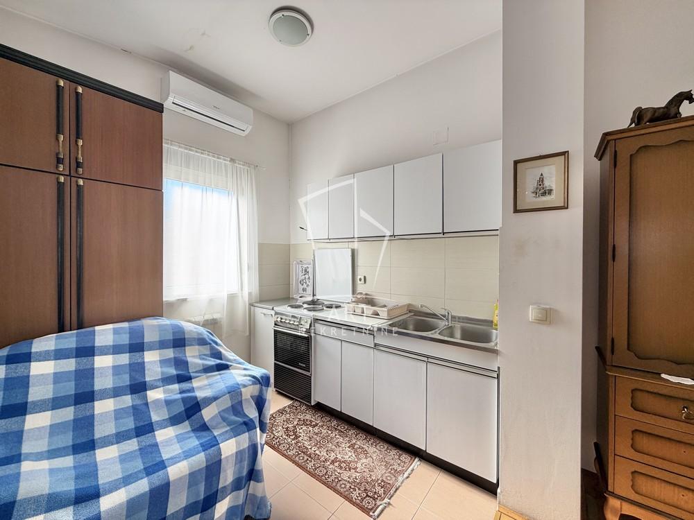 Stan na prodaju u Beogradu, Pašino brdo, dvosoban, 48m2, cena 164000 evra