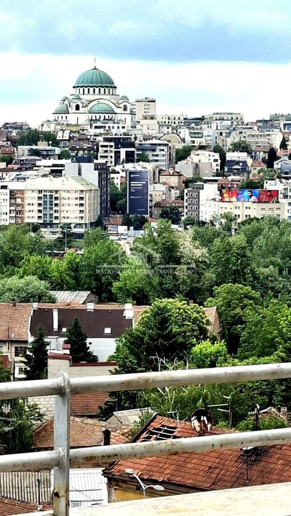 Stan na prodaju u Beogradu, Autokomanda, cetvorosoban, 196m2, cena 569000 evra