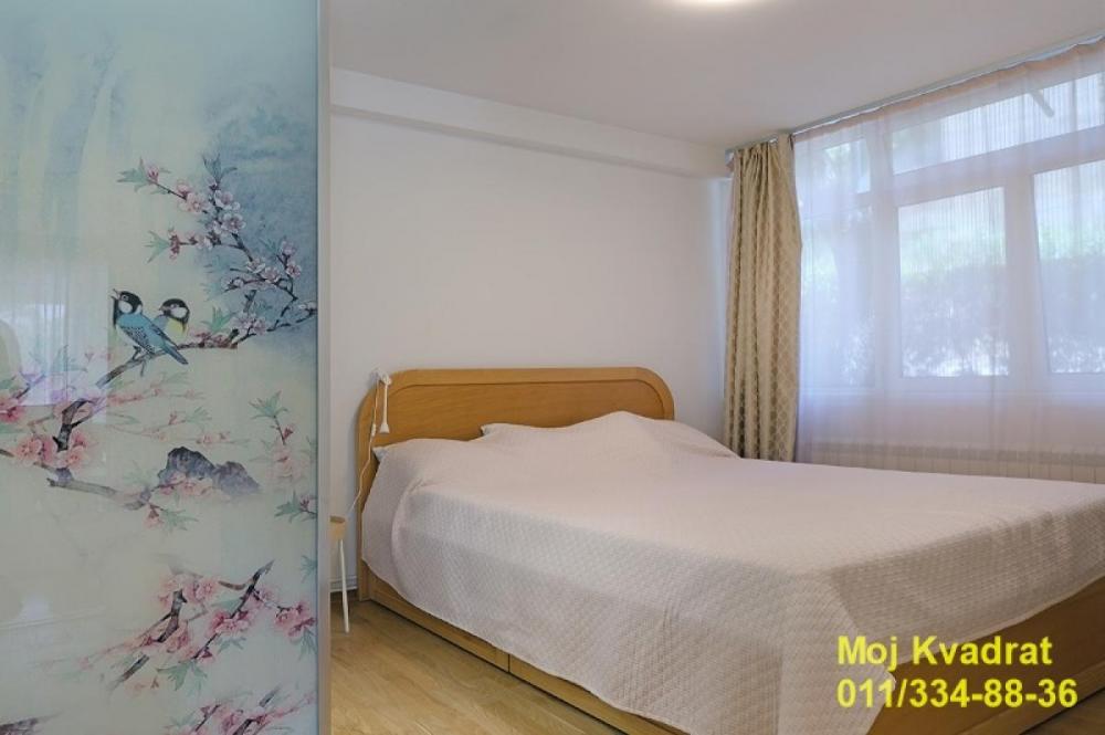 Stan na prodaju u Beogradu, Mirijevo, cetvorosoban, 160m2, cena 370000 evra