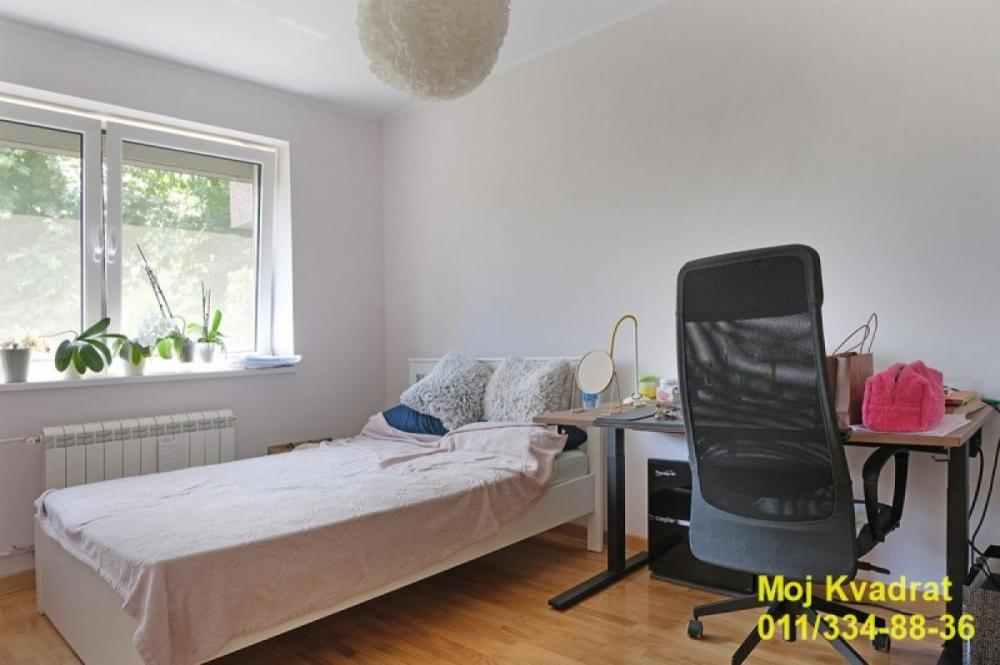 Stan na prodaju u Beogradu, Mirijevo, cetvorosoban, 160m2, cena 370000 evra