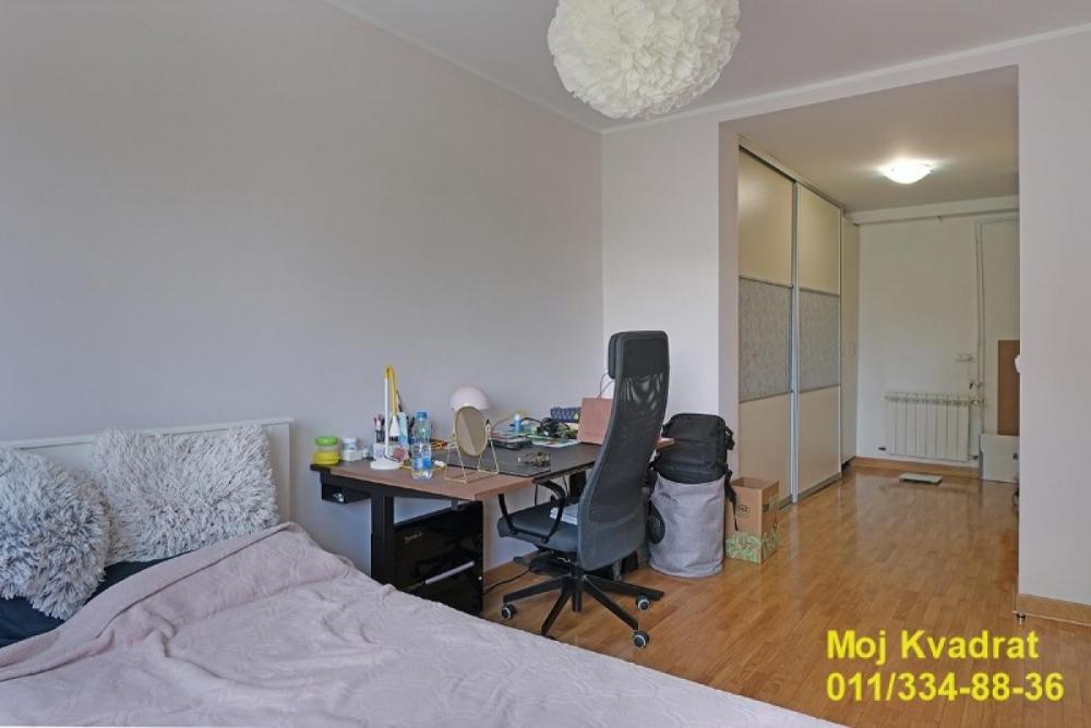 Stan na prodaju u Beogradu, Mirijevo, cetvorosoban, 160m2, cena 370000 evra