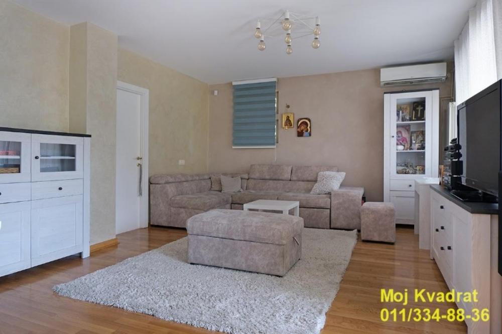 Stan na prodaju u Beogradu, Mirijevo, cetvorosoban, 160m2, cena 370000 evra
