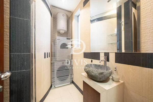 Stan na prodaju u Beogradu, Banovo brdo, trosoban, 150m2, cena 480000 evra