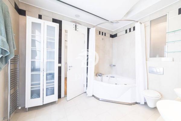 Stan na prodaju u Beogradu, Banovo brdo, trosoban, 150m2, cena 480000 evra