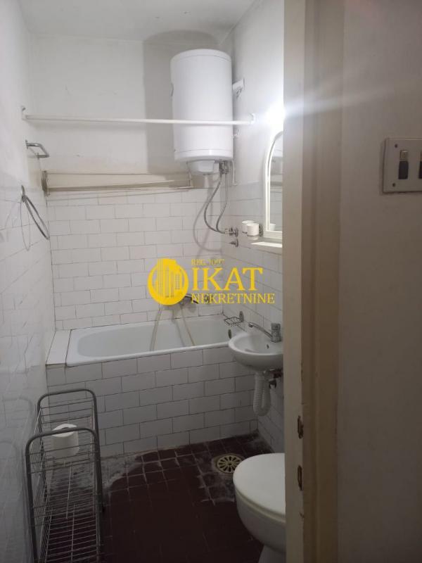 Stan na prodaju u Beogradu, Karaburma, dvosoban, 49m2, cena 139000 evra