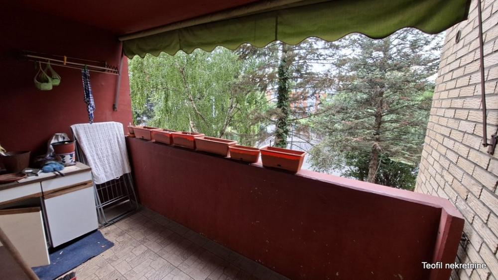 Stan na prodaju u Beogradu, Kanarevo brdo, troiposoban, 92m2, cena 230000 evra