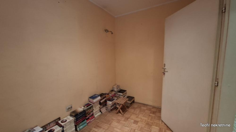 Stan na prodaju u Beogradu, Kanarevo brdo, troiposoban, 92m2, cena 230000 evra