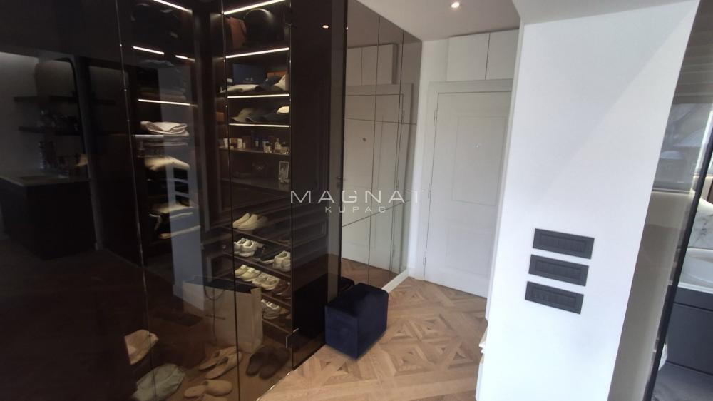 Stan na prodaju u Beogradu, Stari grad, jednoiposoban, 38m2, cena 247000 evra