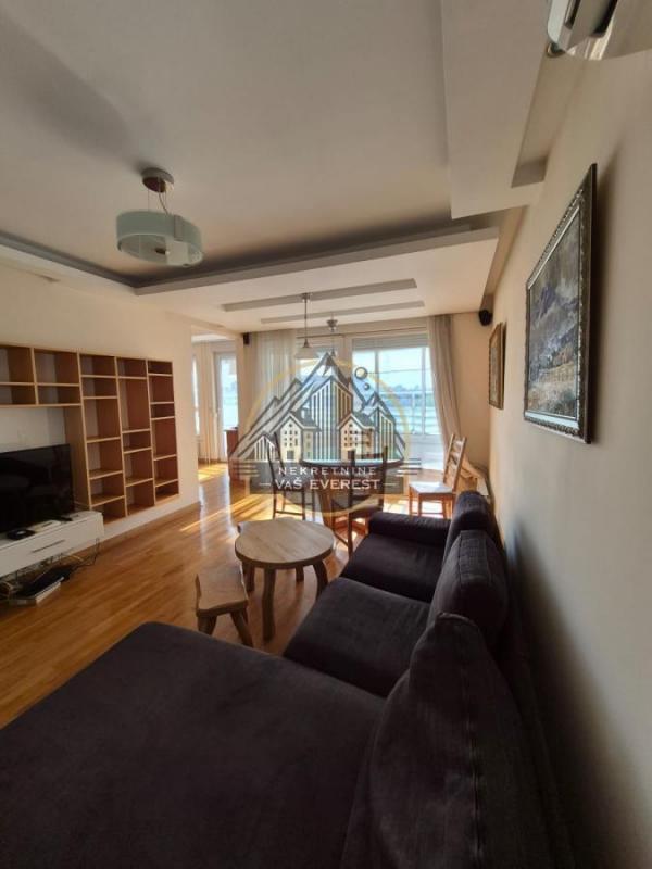 Stan na prodaju u Beogradu, Novi Beograd blok 67A (Belvile), trosoban, 106m2, cena 399000 evra