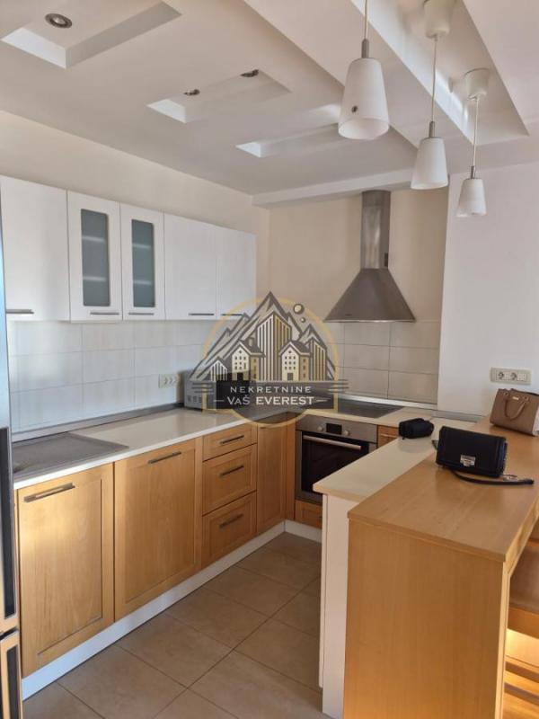 Stan na prodaju u Beogradu, Novi Beograd blok 67A (Belvile), trosoban, 106m2, cena 399000 evra