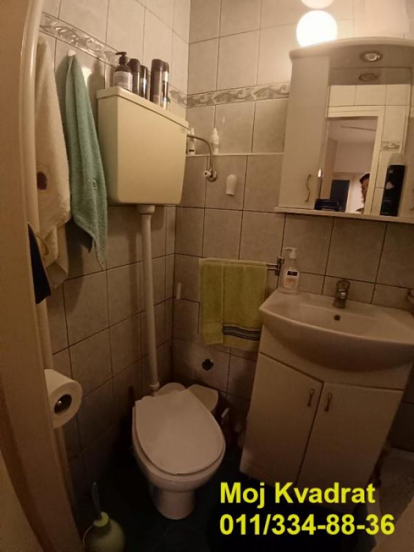 Stan na prodaju u Beogradu, Novi Beograd blok 4 (Politehnička akademija), jednoiposoban, 45m2, cena 157000 evra