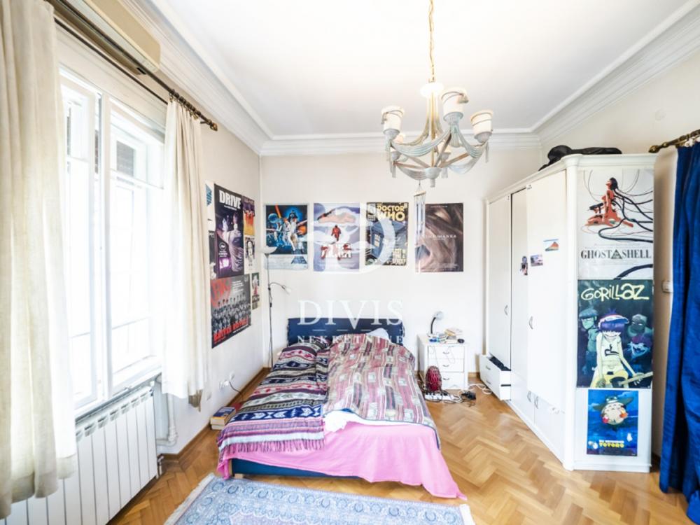 Stan na prodaju u Beogradu, Krunski venac, trosoban, 76m2, cena 385000 evra