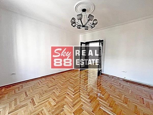 Stan na prodaju u Beogradu, Vračar, dvosoban, 50m2, cena 249000 evra