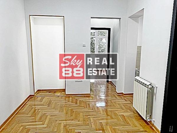 Stan na prodaju u Beogradu, Vračar, dvosoban, 50m2, cena 249000 evra