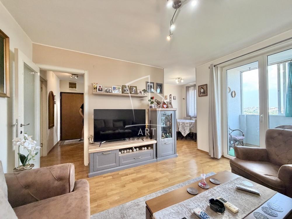Stan na prodaju u Beogradu, Vojvode Stepe, trosoban, 92m2, cena 330000 evra
