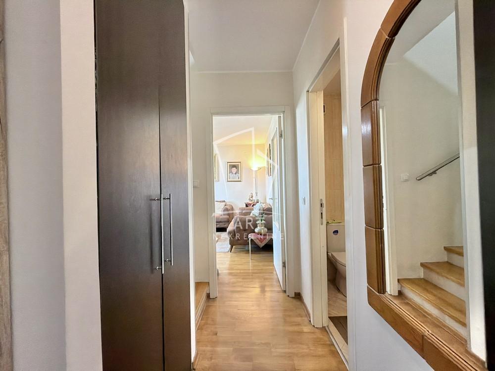 Stan na prodaju u Beogradu, Vojvode Stepe, trosoban, 92m2, cena 330000 evra