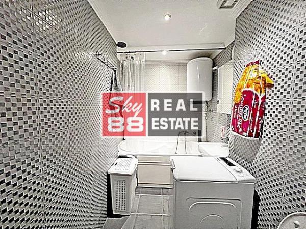 Stan na prodaju u Beogradu, Kalenić pijaca, dvosoban, 50m2, cena 265000 evra