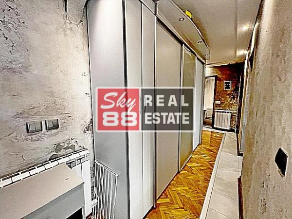 Stan na prodaju u Beogradu, Kalenić pijaca, dvosoban, 50m2, cena 265000 evra