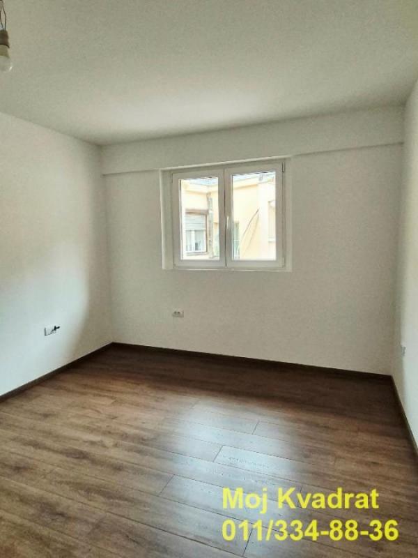 Stan na prodaju u Beogradu, Beograd (Mašinski fakultet), dvoiposoban, 78m2, cena 320000 evra