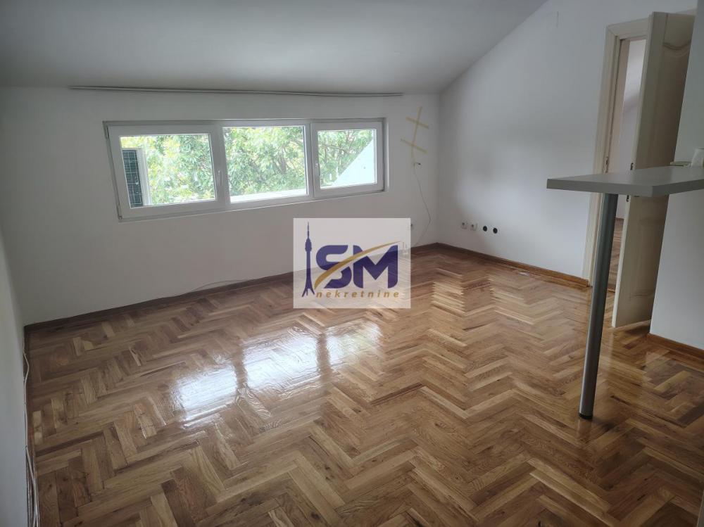 Stan na prodaju u Beogradu, Braće Jerković, dvosoban, 37m2, cena 102000 evra