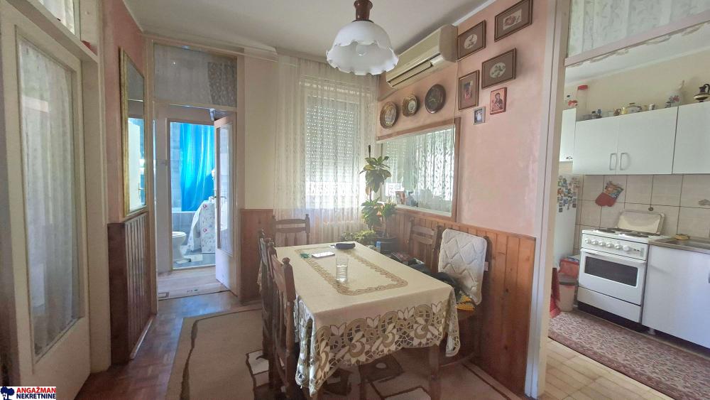 Stan na prodaju u Beogradu, Zemun, dvosoban, 58m2, cena 225000 evra