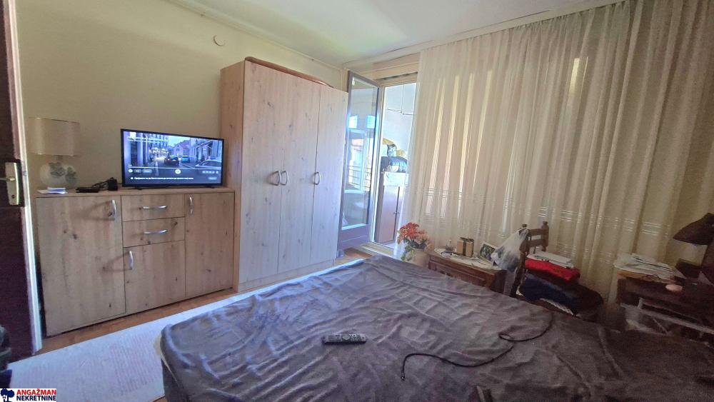 Stan na prodaju u Beogradu, Zemun, dvosoban, 58m2, cena 225000 evra