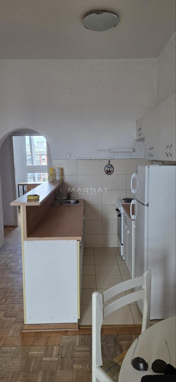 Stan na prodaju u Beogradu, Zvezdara, dvoiposoban, 50m2, cena 177000 evra