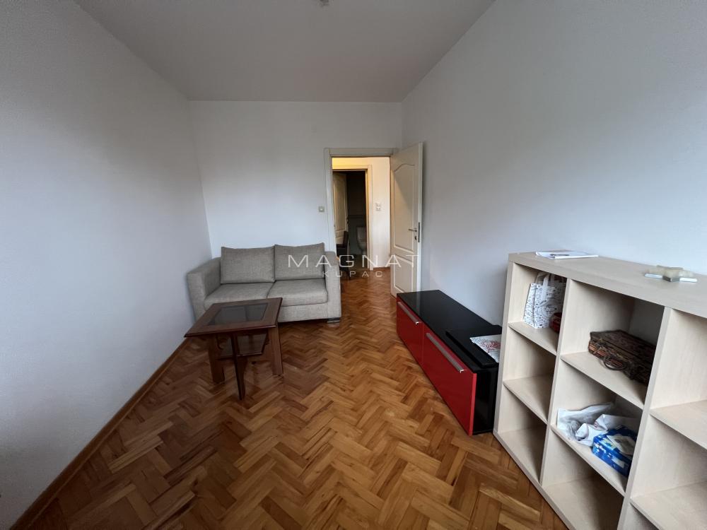 Stan na prodaju u Beogradu, Zvezdara, jednoiposoban, 49m2, cena 135000 evra