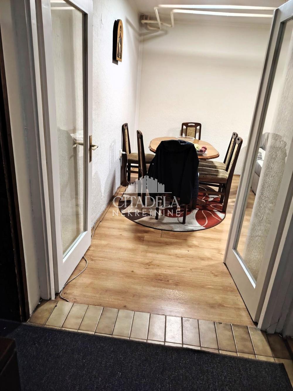 Stan na prodaju u Beogradu, Novi Beograd, dvoiposoban, 48m2, cena 105000 evra