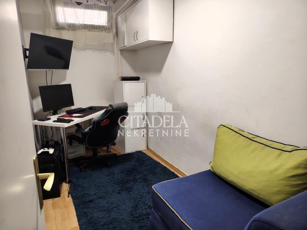 Stan na prodaju u Beogradu, Novi Beograd, dvoiposoban, 48m2, cena 105000 evra