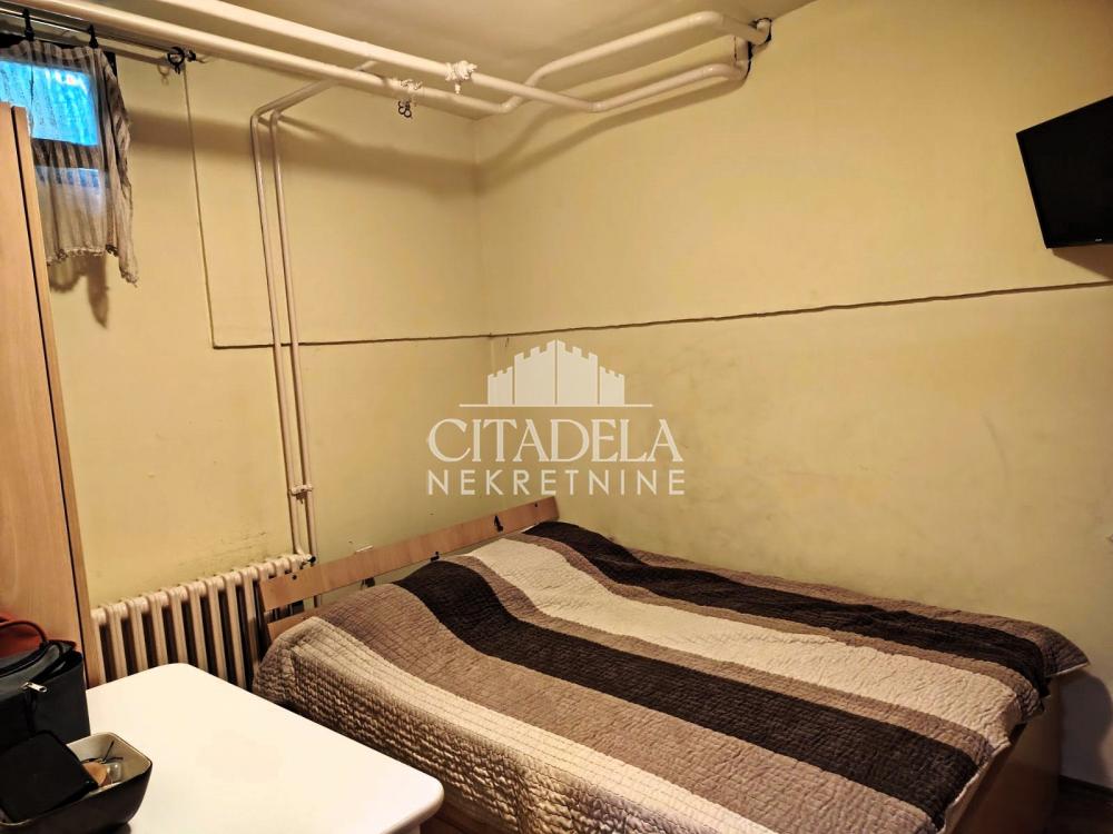 Stan na prodaju u Beogradu, Novi Beograd, dvoiposoban, 48m2, cena 105000 evra