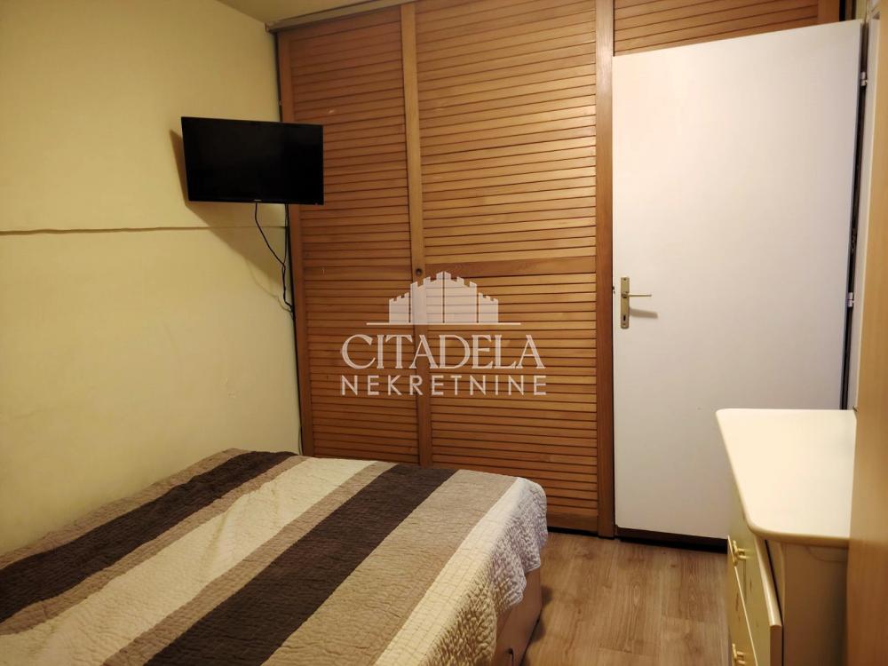 Stan na prodaju u Beogradu, Novi Beograd, dvoiposoban, 48m2, cena 105000 evra