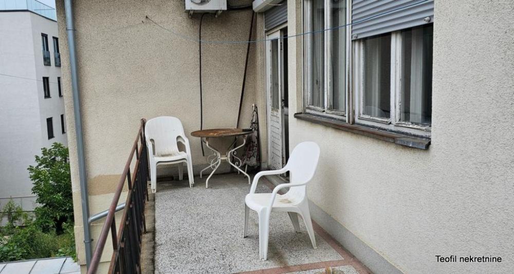 Stan na prodaju u Beogradu, Voždovac, 108m2, cena 360000 evra