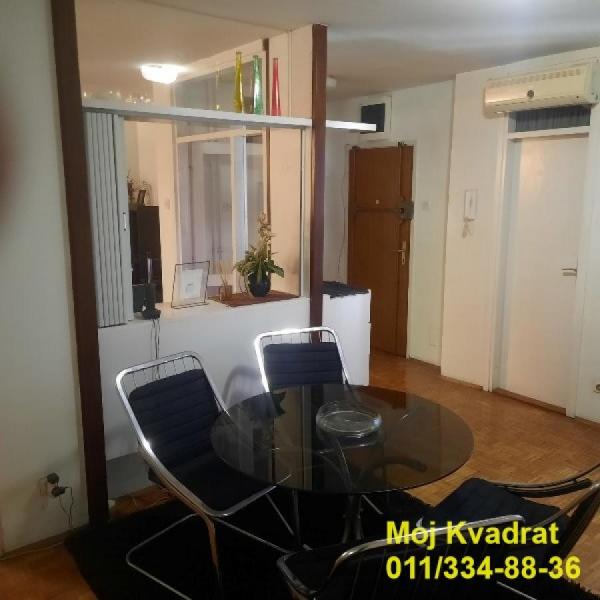 Stan na prodaju u Beogradu, Novi Beograd blok 19 (Sava centar), cetvorosoban, 98m2, cena 335000 evra