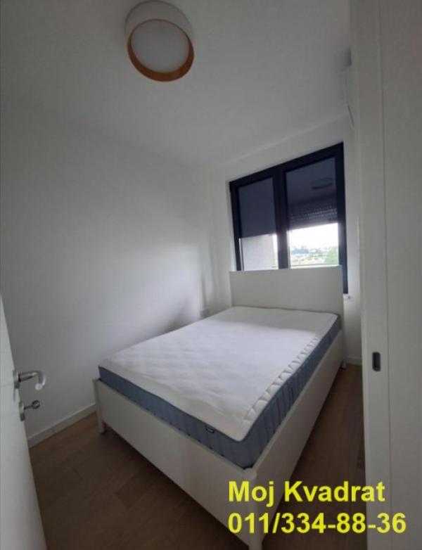 Stan na prodaju u Beogradu, Novi Beograd blok 58, dvosoban, 39m2, cena 184000 evra
