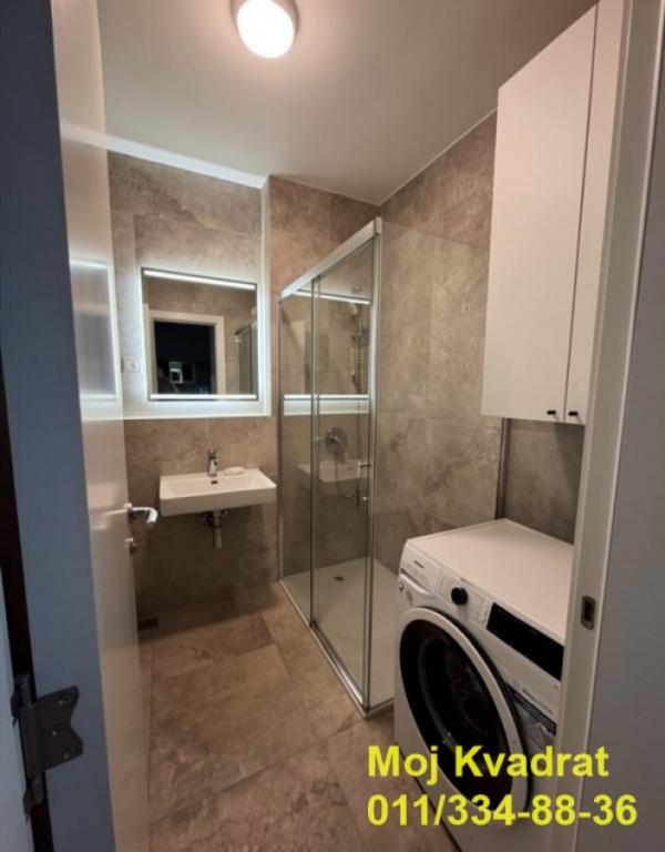 Stan na prodaju u Beogradu, Novi Beograd blok 58, dvosoban, 39m2, cena 184000 evra