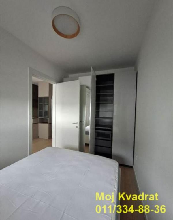 Stan na prodaju u Beogradu, Novi Beograd blok 58, dvosoban, 39m2, cena 184000 evra