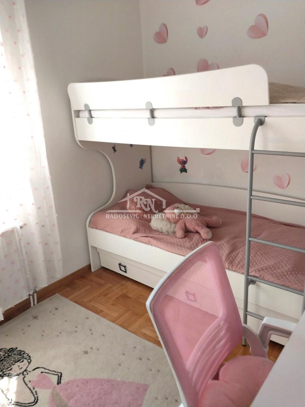 Stan na prodaju u Beogradu, Žarkovo, dvoiposoban, 60m2, cena 168000 evra