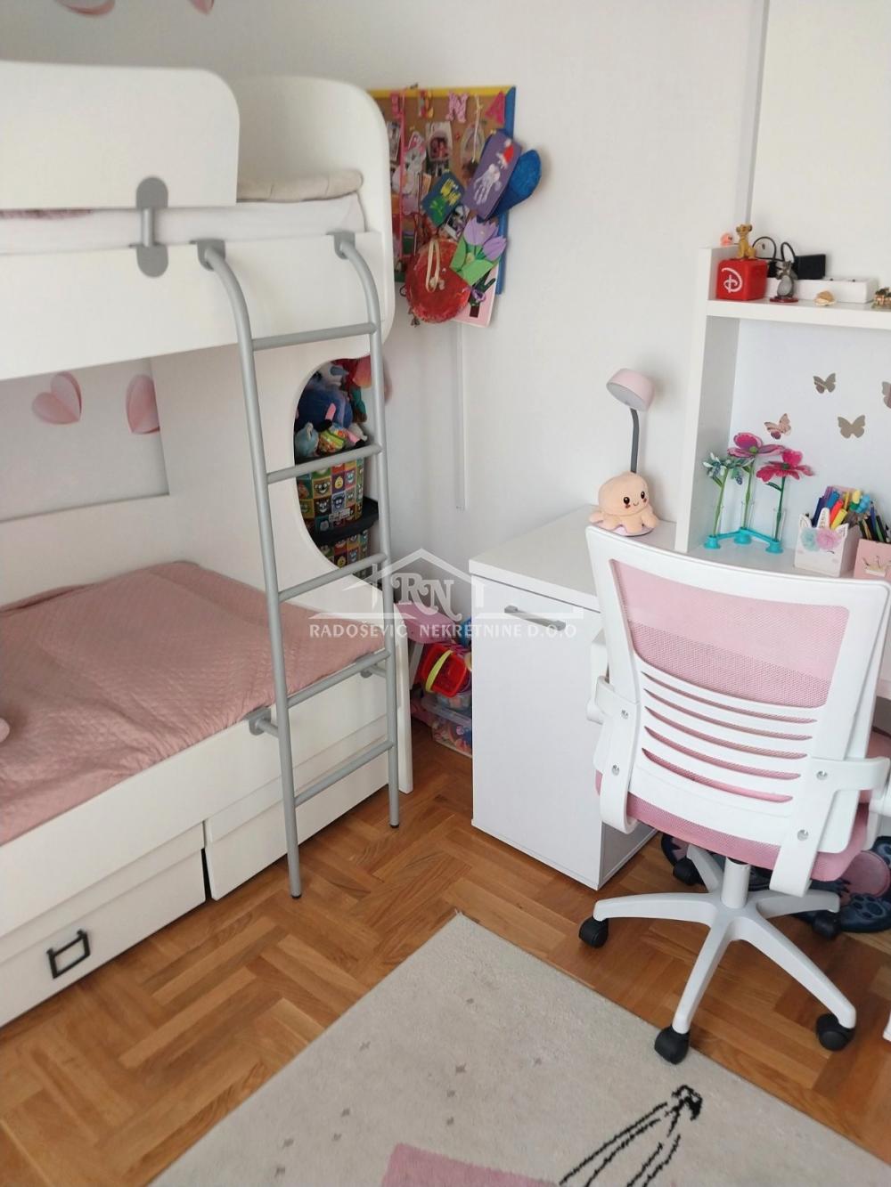 Stan na prodaju u Beogradu, Žarkovo, dvoiposoban, 60m2, cena 168000 evra