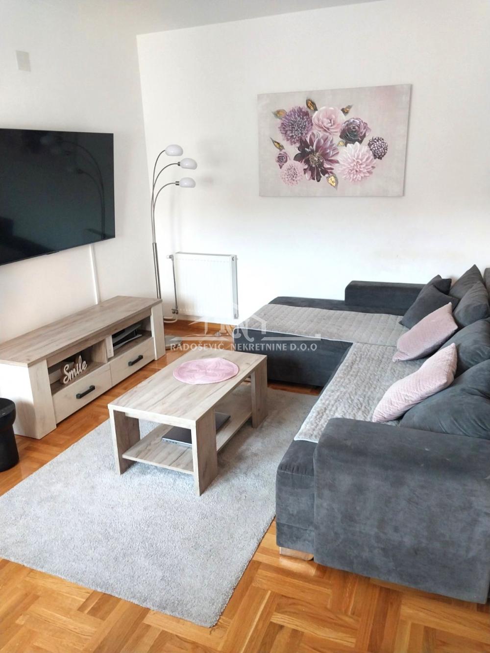 Stan na prodaju u Beogradu, Žarkovo, dvoiposoban, 60m2, cena 168000 evra